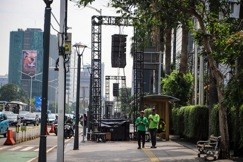 Panggung acara menghiasi Bundaran HI, Jakarta, Jumat (4/7/2025). Foto: Iqbal Firdaus/kumparan