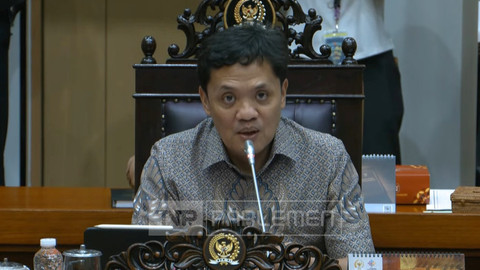 Ketua Komis III DPR RI Habiburokhman memimpin rapat d... </div>
<div class=