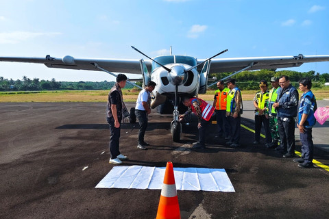 Penerbangan perdana Susi Air rute Yogyakarta-Karimunjawa (Pp), Jumat (4/7/2025). Foto: Arfiansyah Panji Purnandaru/kumparan