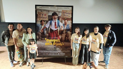Konferensi Pers perilisan poster dan trailer Film Panggil Aku Ayah di kawasan Senayan, Jakarta, Jumat (4/7). Foto: Aprilandika Pratama/kumparan