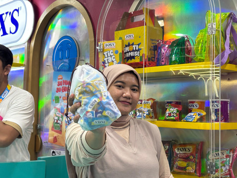 Pemain Seraup Goceng di FOX'S Candy Land. Foto: Wina R./kumparan