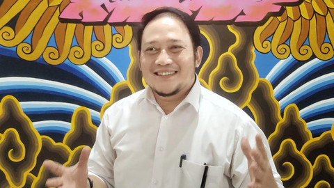 Kepala Bidang Destinasi dan Industri Pariwisata Disbudpar Kabupaten Cirebon, Syafrudin Aryono, Rabu (2/7/2025). Foto: Dok. kumparan