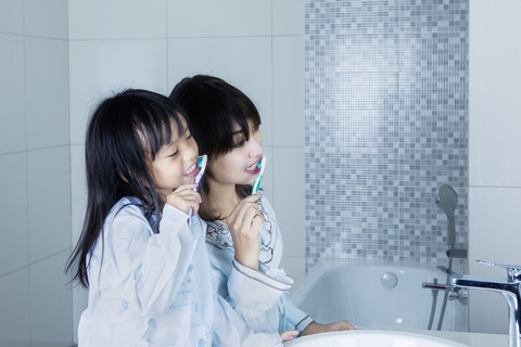 Moms, Ini Cara Membuat Anak Peduli Pada Kebersihan Diri! Foto: Shutterstock