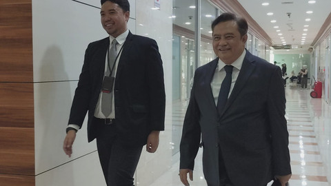 Calon-calon duta besar (Dubes) tiba di Kompleks Parlemen Senayan untuk menjalani uji kelayakan pada Sabtu (5/7/2025). Foto: Luthfi Humam/kumparan