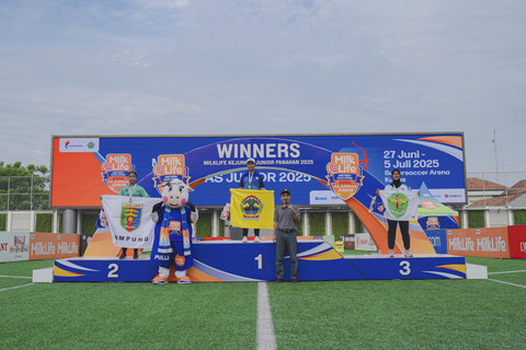 Fayola Jingga Naeva Maheswari menjadi juara 1 MilkLife Archery Challenge Kejurnas Junior 2025 kategori Recurve U-18 Woman. Foto: Dok. Djarum Foundation