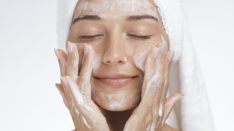 Ilustrasi Skincare. Foto: Shutterstock