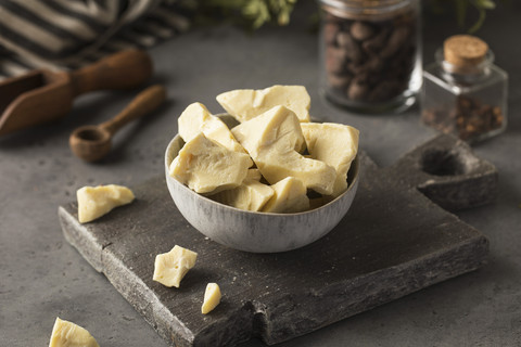 Ilustrasi cocoa butter. Foto: Shutterstock