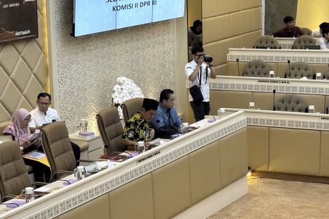 Rapat kerja Komisi II DPR RI bersama KPU RI dan Bawaslu RI di Kompleks Parlemen, Senayan, Jakarta, Senin (7/7/2025). Foto: Abid Raihan/kumparan
