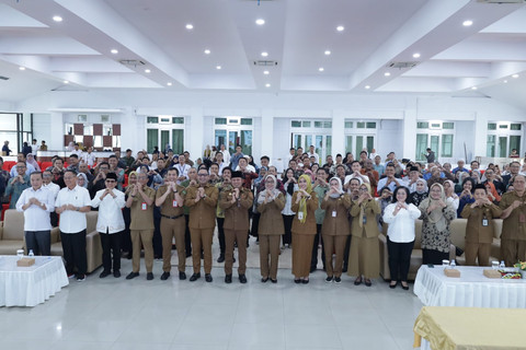 Acara penandatanganan Perjanjian Kerja Sama bersama 46 Perguruan Tinggi Swasta se-Kalimantan Timur di Aula Olah Bebaya Kantor Gubernur Kaltim, Senin (7/7/2025). Foto: Dok. Istimewa