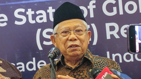 Wakil Presiden Indonesia ke 13 Ma'ruf Amin menjawab pertanyaan wartawan usai gelaran Global Launch the State of Global Islamic Economic (SGIE) di Kantor Kementerian Perencanaan Pembangunan Nasional/Badan Perencanaan Pembangunan Nasional RI. Foto: Widya/kumparan