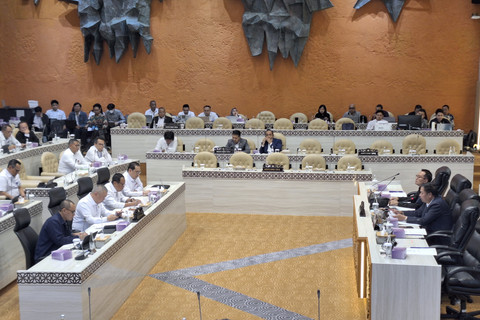 Rapat Kerja Komisi V dengan Kemenhub di Gedung DPR RI, Jakarta Selatan pada Selasa (8/7/2025). Foto: Argya D. Maheswara/kumparan