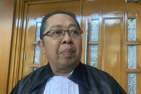 Penasihat hukum Gatot Arif Rahmadi, Misfuryadi Basrie, saat ditemui usai persidangan kasus dugaan korupsi penyimpangan anggaran pada Dinas Kebudayaan Jakarta, di Pengadilan Tipikor Jakarta, Selasa (8/7/2025). Foto: Fadhil Pramudya/kumparan