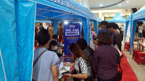 Kegiatan Job Fair yang dilaksanakan Dinas Ketenagakerjaan (Disnaker) Kota Manado, Selasa (8/7).