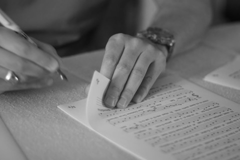 Apa Itu Pertek BKN? Foto Hanya Ilustrasi. Sumber Foto: Unsplash.com/Sylvain Brison