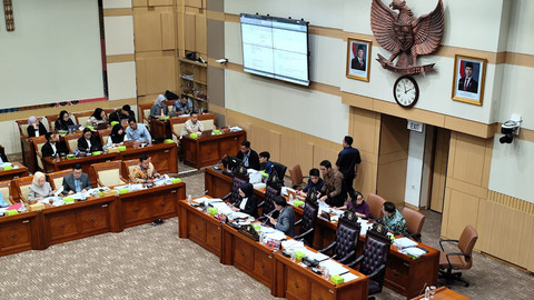 Suasan rapat Panitia Kerja (Panja) Komisi III DPR dengan pemerintah membahas RUU KUHAP di Kompleks Parlemen Senayan, Jakarta, Rabu (9/7/2025). Foto: Luthfi Humam/kumparan