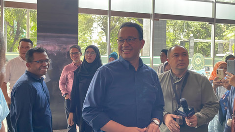 Gubernur Jakarta 2017-2022, Anies Baswedan, menghadiri sidang pleidoi Tom Lembong terkait kasus dugaan korupsi importasi gula, di Pengadilan Tipikor Jakarta, Rabu (9/7/2025).  Foto: Fadhil Pramudya/kumparan