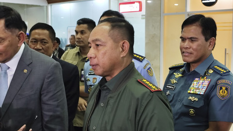 Panglima TNI Jenderal Agus Subiyanto di Kompleks Parlemen, Senayan, Jakarta, Rabu (9/7/2025).  Foto: Luthfi Humam/kumparan
