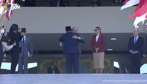 Presiden Republik Indonesia Prabowo Subianto disambut dengan upacara kenegaraan oleh Presiden Brasil Luiz Inacio Lula da Silva di Istana Kepresidenan Palacio do Planalto, Brasilia, Rabu (9/7/2025). Foto: Youtube/Sekretariat Presiden