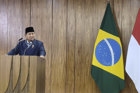 Presiden Prabowo Subianto memberikan keterangan usai melakukan pertemuan bilateral dengan Presiden Brasil Luiz Inacio Lula da Silva di Istana Kepresidenan Palacio do Planalto, Brazilia, Brasil, Rabu (9/7/2025). Foto: Andi Firdaus/ANTARA