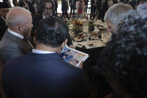 Presiden Republik Indonesia, Prabowo Subianto, menghadiri jamuan santap siang kenegaraan yang diselenggarakan oleh Presiden Republik Federatif Brasil, Luiz Inacio Lula da Silva di Kompleks Kementerian Luar Negeri Brasil, Brasilia, Rabu (9/7/2025). Foto: Jessica - Biro Pers Sekretariat Presiden