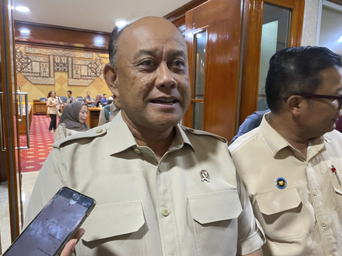 Kepala BGN, Dadan Hindayana saat ditemui wartawan usai rapat di Kompleks Parlemen, Jakarta, Kamis (10/7/2025). Foto: Muhammad Fhandra/kumparan