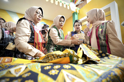 Penasihat I DWP Kemensos Fatma Saifullah Yusuf menghadiri Syukuran HUT ke-45 Dekranas di Balikpapan, Rabu (9/7/2025). Foto: Dok. Kemensos