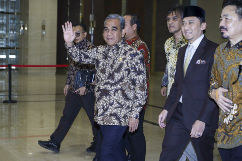 Ketua MPR RI Ahmad Muzani bersama Wakil Ketua MPR RI, Rusdi Kirana dan Edhie Baskoro Yudhoyono tiba di Gedung Mahkamah Agung (MA), Jakarta, Jumat (11/7/2025). Foto: Iqbal Firdaus/kumparan