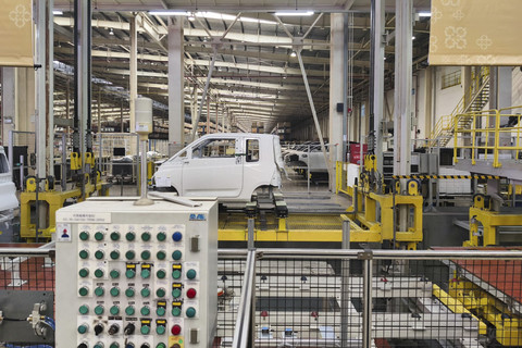 Wuling Motors Indonesia merayakan hari jadi ke-8 tahun bersamaan dengan pengenalan model baru Wuling BinguoEV dan Wuling Mitra EV. Foto: Sena Pratama/kumparan