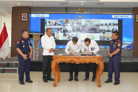 Kejaksaan Agung (Kejagung) menyerahkan 5 unit kapal hasil rampasan kasus perikanan kepada Kementerian Kelautan dan Perikanan (KKP) di Jakarta, pada Kamis (10/7) kemarin. Foto: Dok Kejagung RI