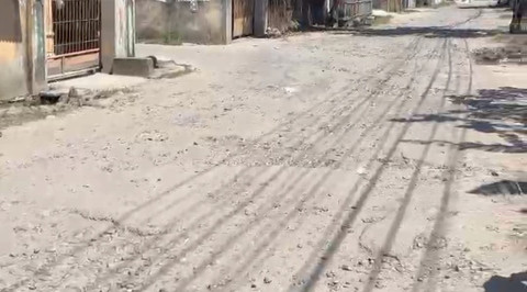 Jalan Rusak dan Berlubang di Way Dadi, Sukarame | foto: Qinayah Asysyra/ Lampung Geh