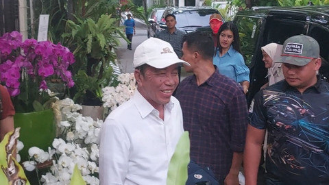 Presiden ke 7 Indonesia, Joko Widodo bersama keluarga usai tiba liburan dari Bali, Sabtu (12/7). Foto: Dok. tim kumparan