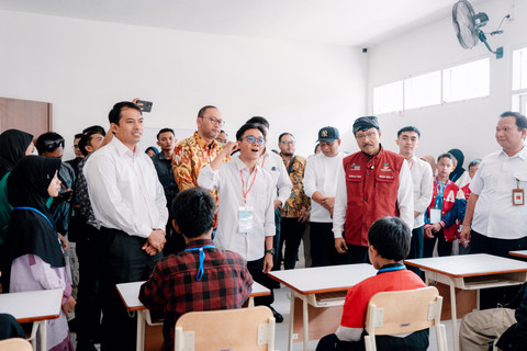 Gus Ipul di Sentra Abiyoso Cimahi, Jawa Barat, Sabtu (12/7).
Foto: Dok. Kemenso... </div>
<div class=