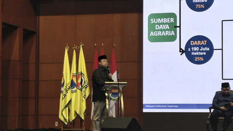 Menteri ATR/BPN, Nusron Wahid, dalam acara diskusi publik PB IKA PMII di Hotel Bidakara, Jakarta, Minggu (13/7/2025). Foto: Jonathan Devin/kumparan