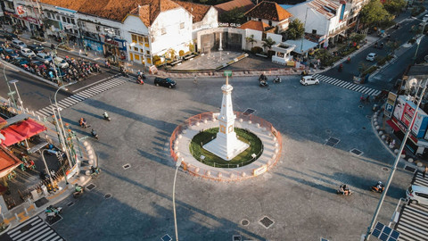 Reezky Pradata, Canva