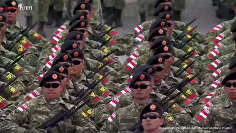 Kontingen Indonesia meriahkan Peringatan Bastille Day di Paris, Prancis, Senin (14/7/2025).
Foto: YouTube/ Sekretariat Presiden