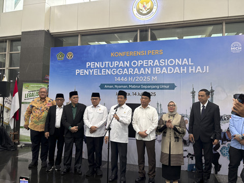 Menag Nasaruddin Umar saat konpers penutupan operasional penyelenggaraan haji 2025 di Jakarta, Senin (14/7/2025). Foto: Moh Fajri/kumparan