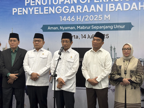 Menag Nasaruddin Umar saat konpers penutupan operasional penyelenggaraan haji 2025 di Jakarta, Senin (14/7/2025). Foto: Moh Fajri/kumparan