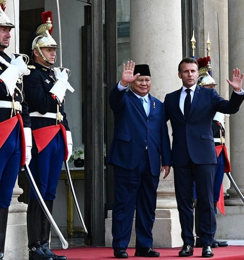 Prabowo menerima jamuan makan bersama Presiden Prancis Emmanuel Macron di Istana Prancis, Senin (14/7). Foto: Dok. instagram prabowo