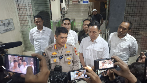 Polda Jabar menetapkan 12 tersangka dalam kasus human trafficking di Singapura, Selasa (15/7/2025). Foto: Dok. Polda Jabar