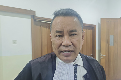 Penasihat hukum Direktur Utama PT Angels Products (PT AP) Tony Wijaya Ng-salah satu terdakwa kasus importasi gula-Hotman Paris Hutapea, saat ditemui di Pengadilan Tipikor Jakarta, Selasa (15/7/2025). Foto: Fadhil Pramudya/kumparan