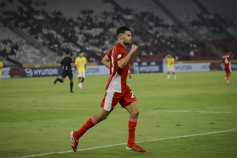 Pemain Timnas Indonesia Jens Raven berselebrasi usai mencetak gol ke gawang Timnas Brunei Darussalam pada pertandingan Grup A Piala AFF U-23 2025 di Stadion Utama Gelora Bung Karno (SUGBK), Jakarta, Selasa (15/7/2025). Foto: Jamal Ramadhan/kumparan