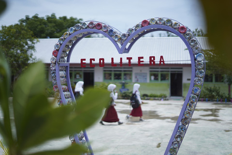 Ecolitera, program dari UPTD SDN Papela, Rote Ndao, NTT. Foto: AIA Indonesia