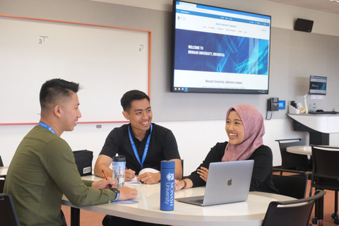 Dok. Monash University