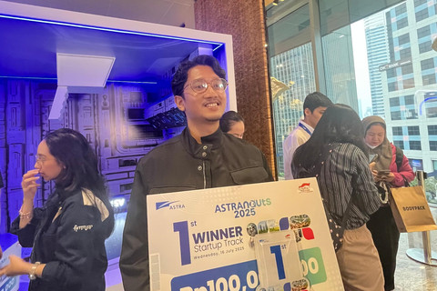 CEO dan Co-founder BETA, Indra Permana Sopian, perwakilan juara 1 kategori startup track dalam kompetisi Astranauts 2025 di Menara Astra, Tanah Abang, Jakarta Pusat, Rabu (16/7/2025). Foto: Nasywa Athifah/kumparan