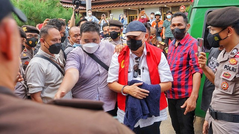 Alex Noerdin bantah terima aliran korupsi pembelian gas bumi, Jumat (24/12/2021) Foto: abp/Urban Id
