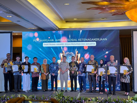 Penerima penghargaan Paritrana Award Tingkat Provinsi DKI Jakarta Tahun 2025 di Hotel Aryaduta Menteng, Jakarta pada Selasa (15/07). Foto: Dok. Pegadaian