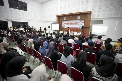 Mensos Saifullah Yusuf meninjau Sekolah Rakyat Menengah Atas (SMRA) 19 Bantul di Sentra Terpadu Prof Dr Soeharso Sonosewu, Kabupaten Bantul, DIY pada Rabu (16/7/2025) malam. Foto: Dok. Kemensos