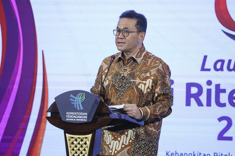 Menteri Perdagangan (Mendag) Budi Santoso menyampaikan sambutan saat launching Hari Ritel Nasional yang diinisiasi Asosiasi Pengusaha Ritel Indonesia (Aprindo) di Auditorium Kementerian Perdagangan, Jakarta, Kamis (17/7/2025). Foto: Iqbal Firdaus/kumparan