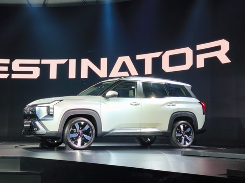 All New Mitsubishi Destinator resmi debut global di Indonesia, Kamis (17/6/2025). Foto: Sena Pratama/kumparan