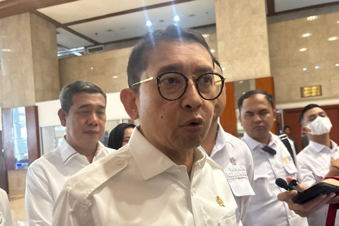 Menteri Kebudayaan Fadli Zon di Kompleks Parlemen, Senayan, Jakarta Pusat pada Kamis (17/7/2025). Foto: Abid Raihan/kumparan